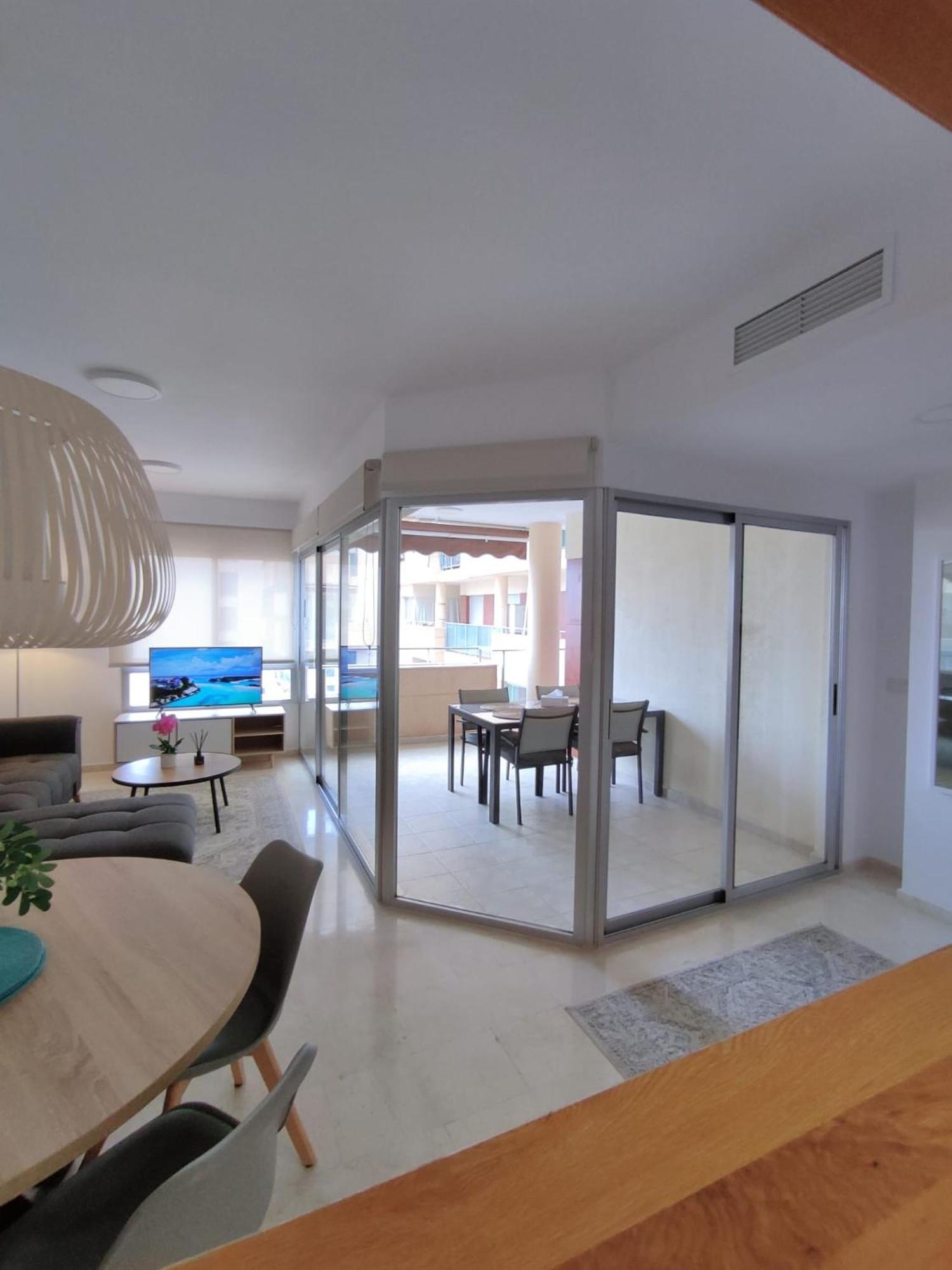 Alcotan 2 Modern Apartment With Sea View & Big Sunny Terrace كالا دي فينيسترات المظهر الخارجي الصورة
